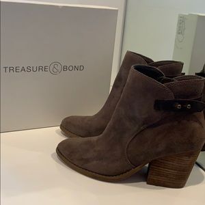 Treasure & Bond Winslow Taupe Suede Bootie